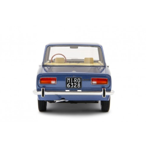 Alfa Romeo 2000 berlina 1971 1/18