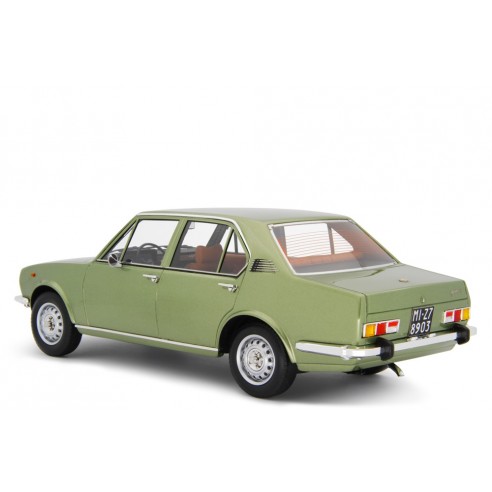 Alfa Romeo Alfetta 1.8 1975 (Scudo Largo) 1/18