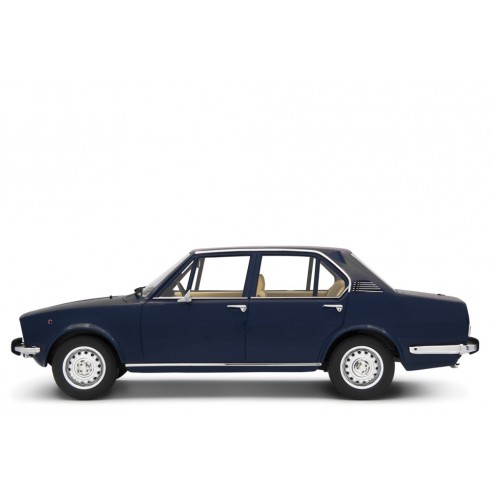 Alfa Romeo Alfetta 1.8 1975 (Scudo Largo) 1/18