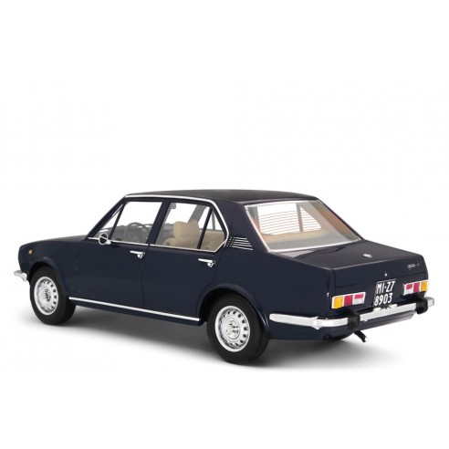Alfa Romeo Alfetta 1.8 1975 (Scudo Largo) 1/18
