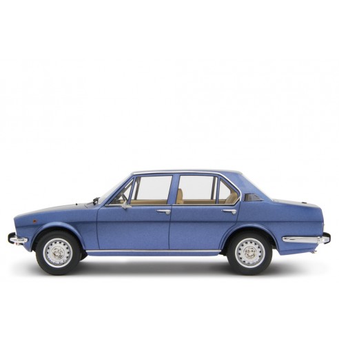 Alfa Romeo Alfetta 1.8 1975 (Scudo Largo) 1/18