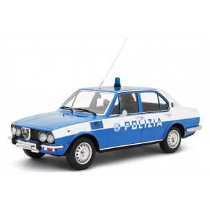 Alfa Romeo Alfetta 1.8 1975 Polizia Stradale (Scudo Largo) 1/18 2
