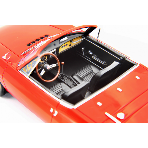 Fiat 850 Sport Spider 1968 1/18