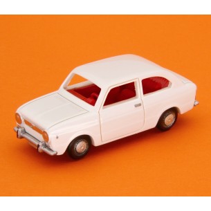 Fiat 850 Berlina 1968 1/64 2