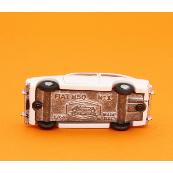 Fiat 850 Berlina 1968 1/64