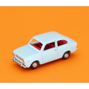 Fiat 850 Berlina 1968 1/64 2