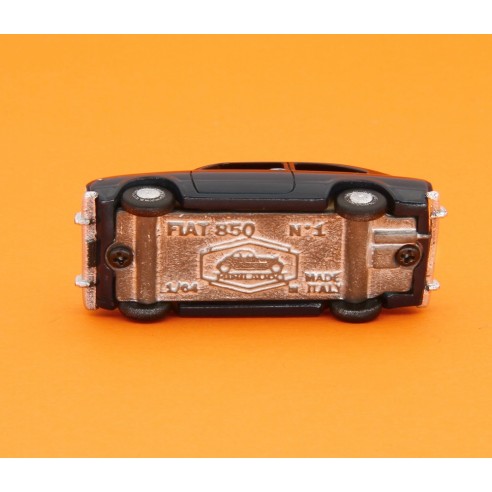 Fiat 850 Berlina 1968 1/64