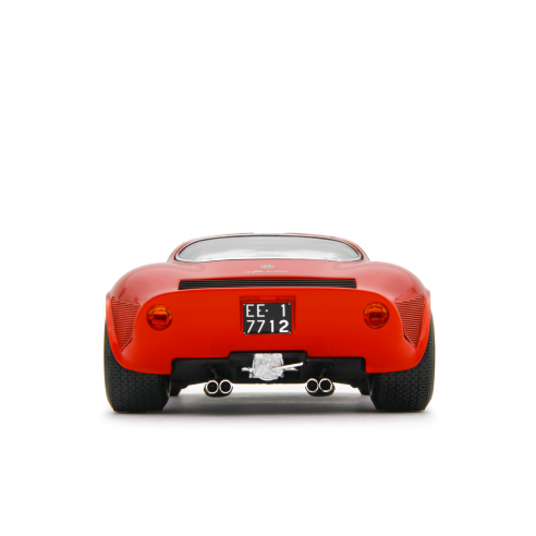 Alfa Romeo 33 Coupè Stradale 1967 C Version 1:18