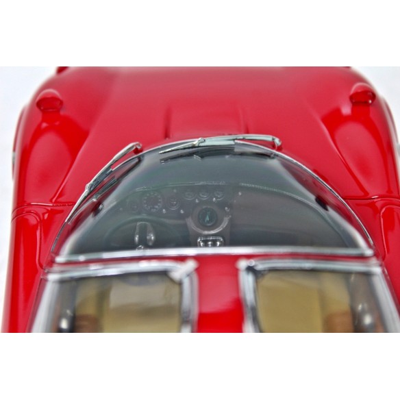 Alfa Romeo 33 Coupè Stradale 1967 C Version 1:18