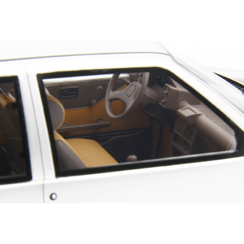 Fiat Uno 45 1983 1:18