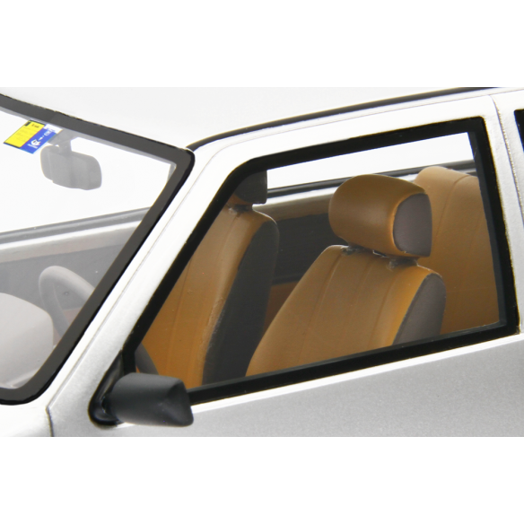 Fiat Uno 45 1983 1:18