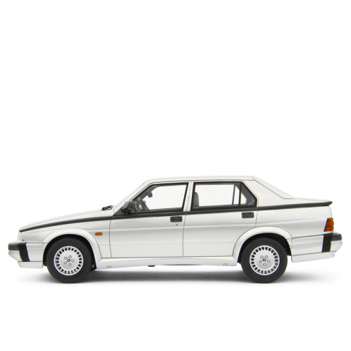 Alfa 75 1.8i Turbo America 1986 1:18