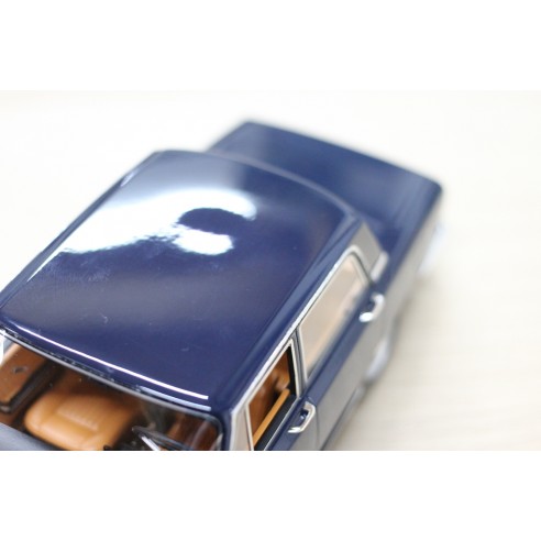 Alfa Romeo 1750 Berlina 1968 1/18 Blu...