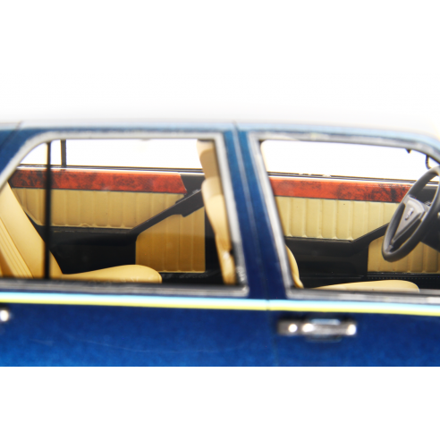 Lancia Thema 8.32 1986 1:18