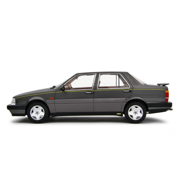Lancia Thema 8.32 1986 1:18