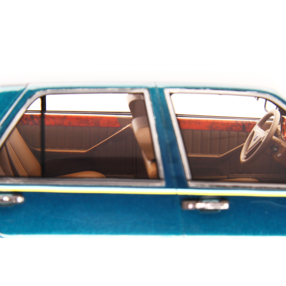 Lancia Thema 8.32 1986 1:18