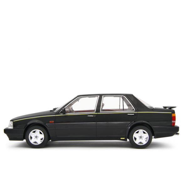 Lancia Thema 8.32 1986 1:18