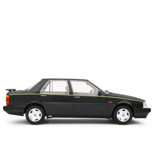 Lancia Thema 8.32 1986 1:18