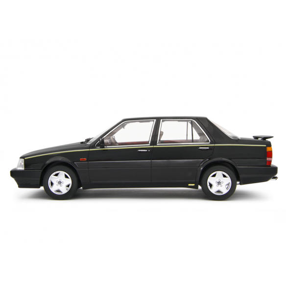 Lancia Thema 8.32 1986 1:18