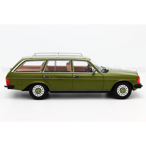 Mercedes 200 T (S123) in 1:18 Bos...