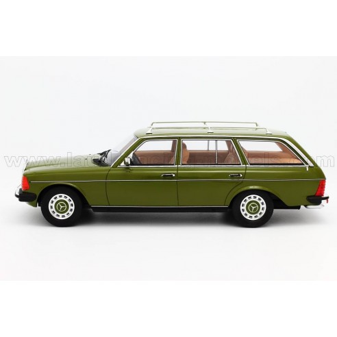 Mercedes 200 T (S123) in 1:18 Bos...