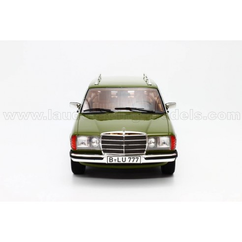 Mercedes 200 T (S123) in 1:18 Bos...
