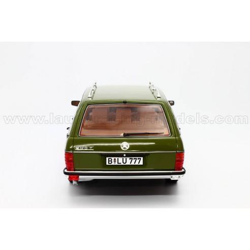 Mercedes 200 T (S123) in 1:18 Bos...
