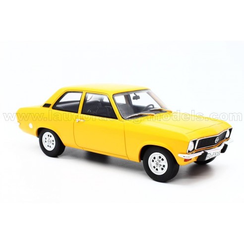 Opel Ascona A  2-Türer 1973 1:18 Bos...