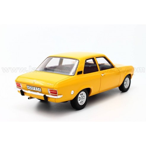 Opel Ascona A  2-Türer 1973 1:18 Bos...