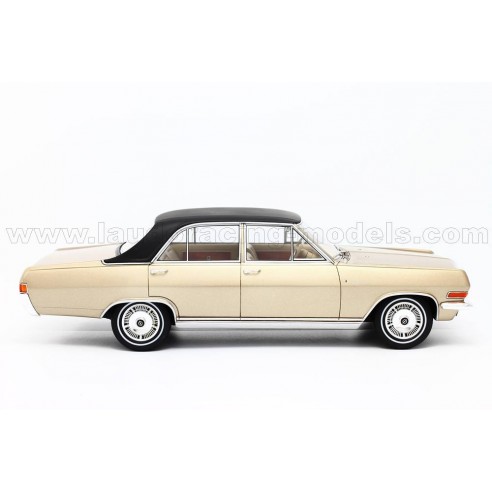 Opel Diplomat A V8 1964 1:18 Bos...