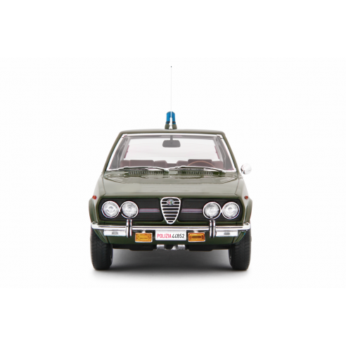 高評価即納★Bos 1/18 Alfa Romeo 2000 1973 A1 乗用車