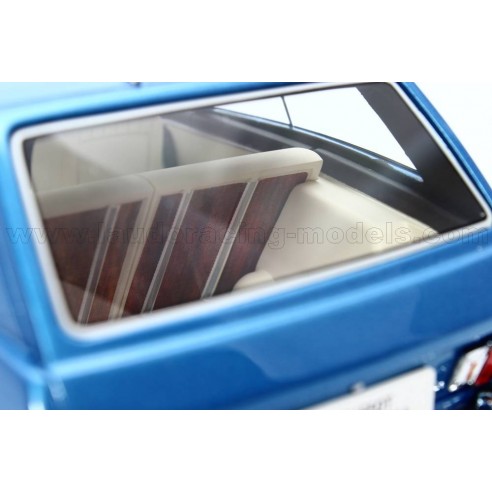 Peugeot Break Riviera 1971 1:18 Bos...