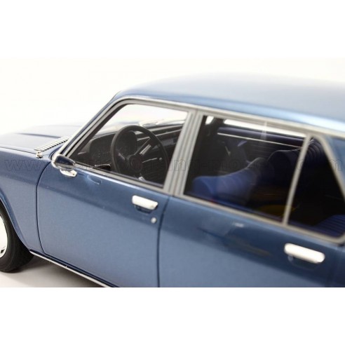 BMW 2500 (E3) 1:18 Bos Models 193258
