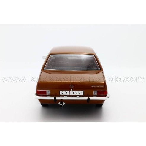 Opel Rekord D 2100D 1973 1:18 Bos...