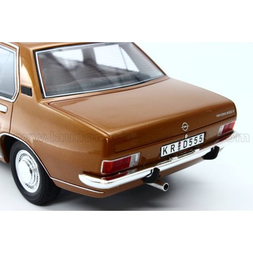 Opel Rekord D 2100D 1973 1:18 Bos...