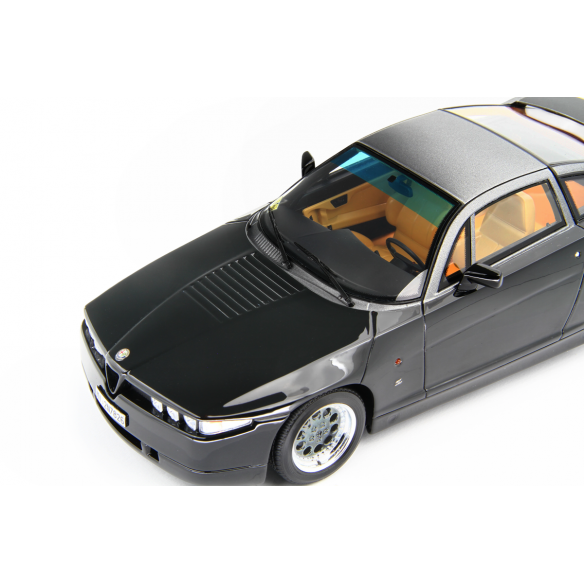 Alfa Romeo SZ (Es 30) 1989 Onwer's Customer vers. Model car 1:18 Laudoracing