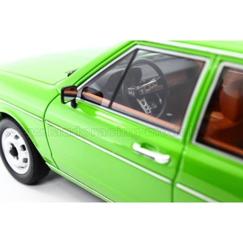 VW Passat TS (B1) 1976  1:18 Bos...