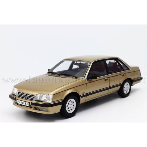 Opel Senator A2 3.0 CD 1984 1:18 Bos...