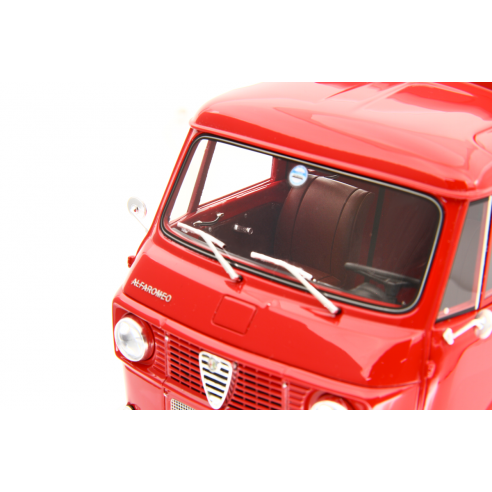 Alfa Romeo F12 Autocarro Tetto...