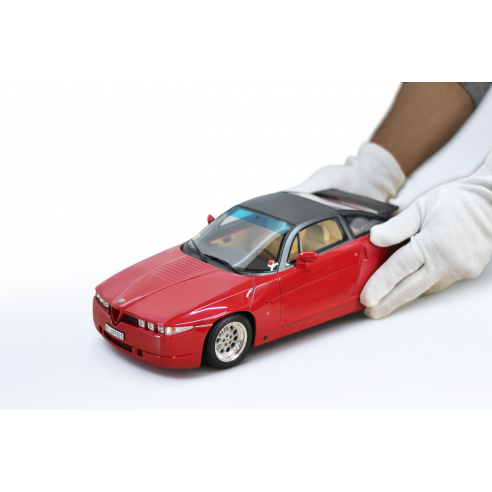 Alfa Romeo SZ (Es 30) 1989 1:12 Model car 1:12 Laudoracing