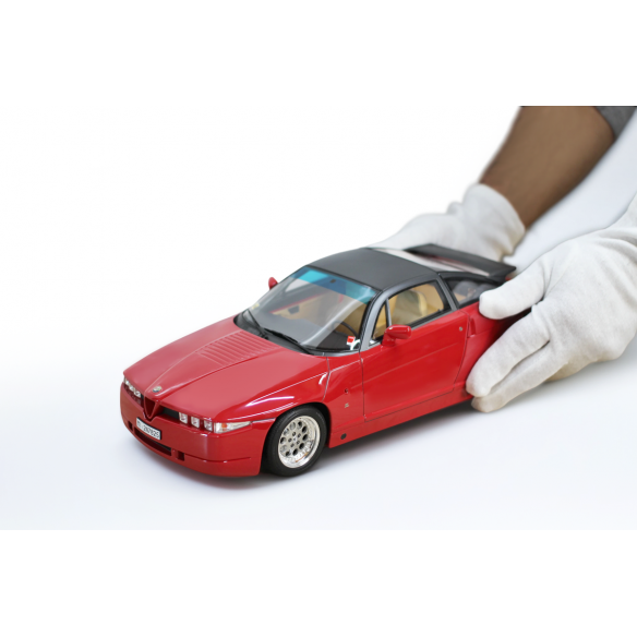 Alfa Romeo SZ (Es 30) 1989 1:12 Model car 1:12 Laudoracing
