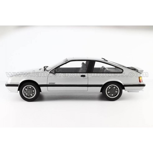 Opel Monza A2 GSE, argento 1985 1:18...