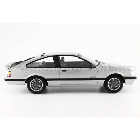 Opel Monza A2 GSE, argento 1985 1:18...