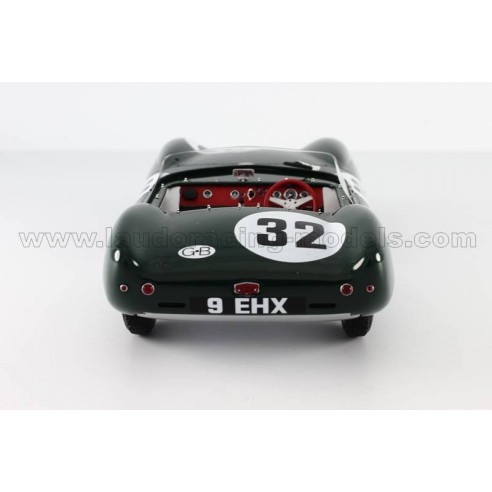 Lotus undici, RHD, No.32, squadra...