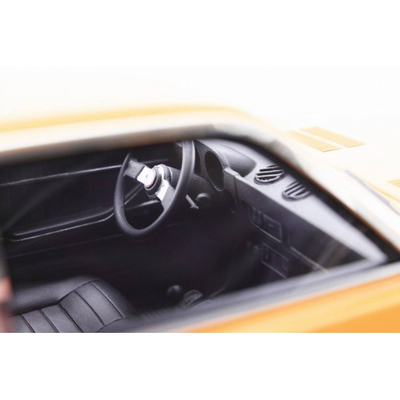 Preorder Fiat 128 Coupè 1300 SL 1972 1:18 LM092B 