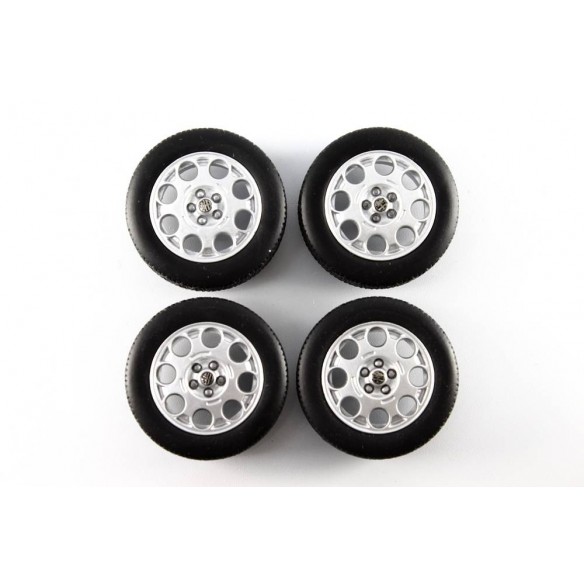 Complete Set Roues Alfa Romeo 1970  1/18 LM0002