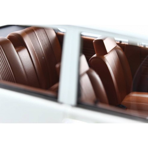 Alfa Romeo Alfetta 1.8 1972 1:18 LM097A