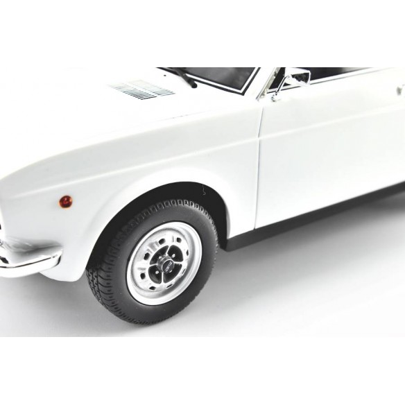 Fiat 128 Coupè 1300 SL 1972 1:18 LM092C