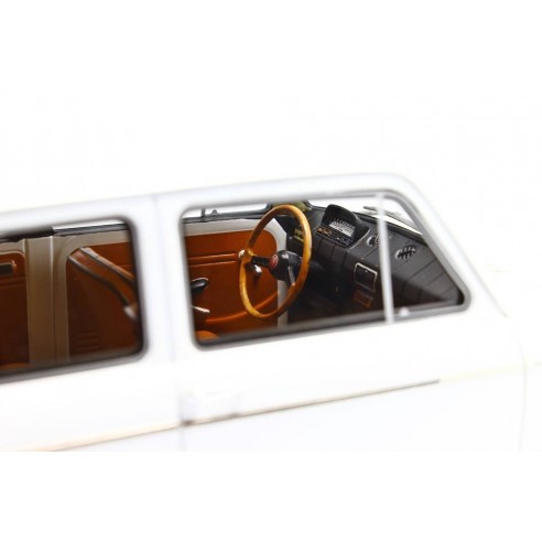 Fiat Uno Turbo 2° Serie MK2 1990 1:18 LM104A