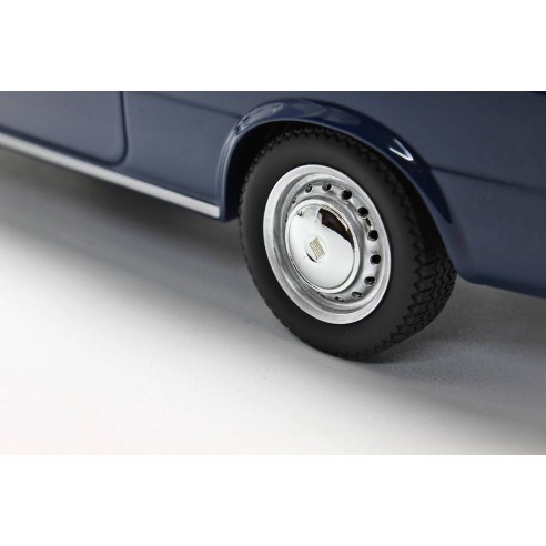Fiat 850 Special 1968 1:18 LM105AB